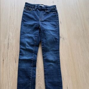 Good American power stretch